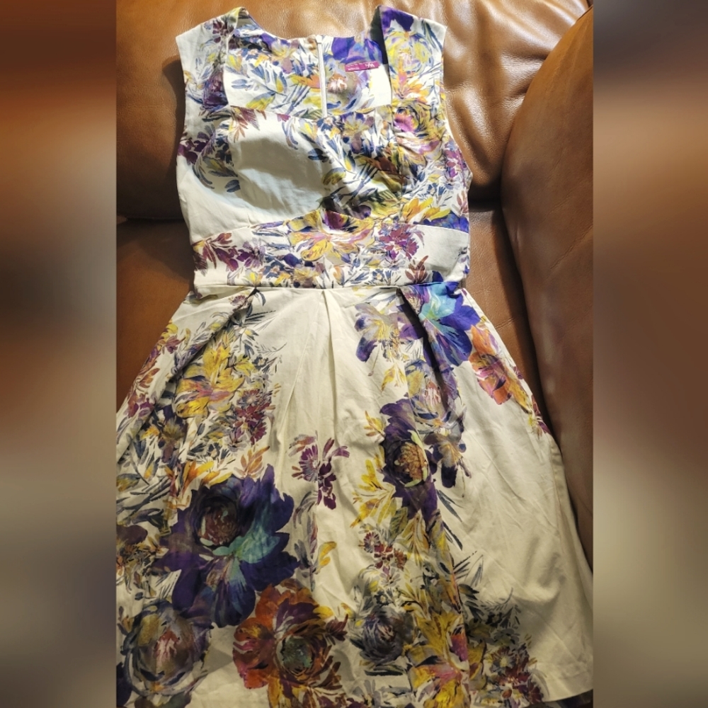 Ixia Floral Off White Dress with Pockets Size 10